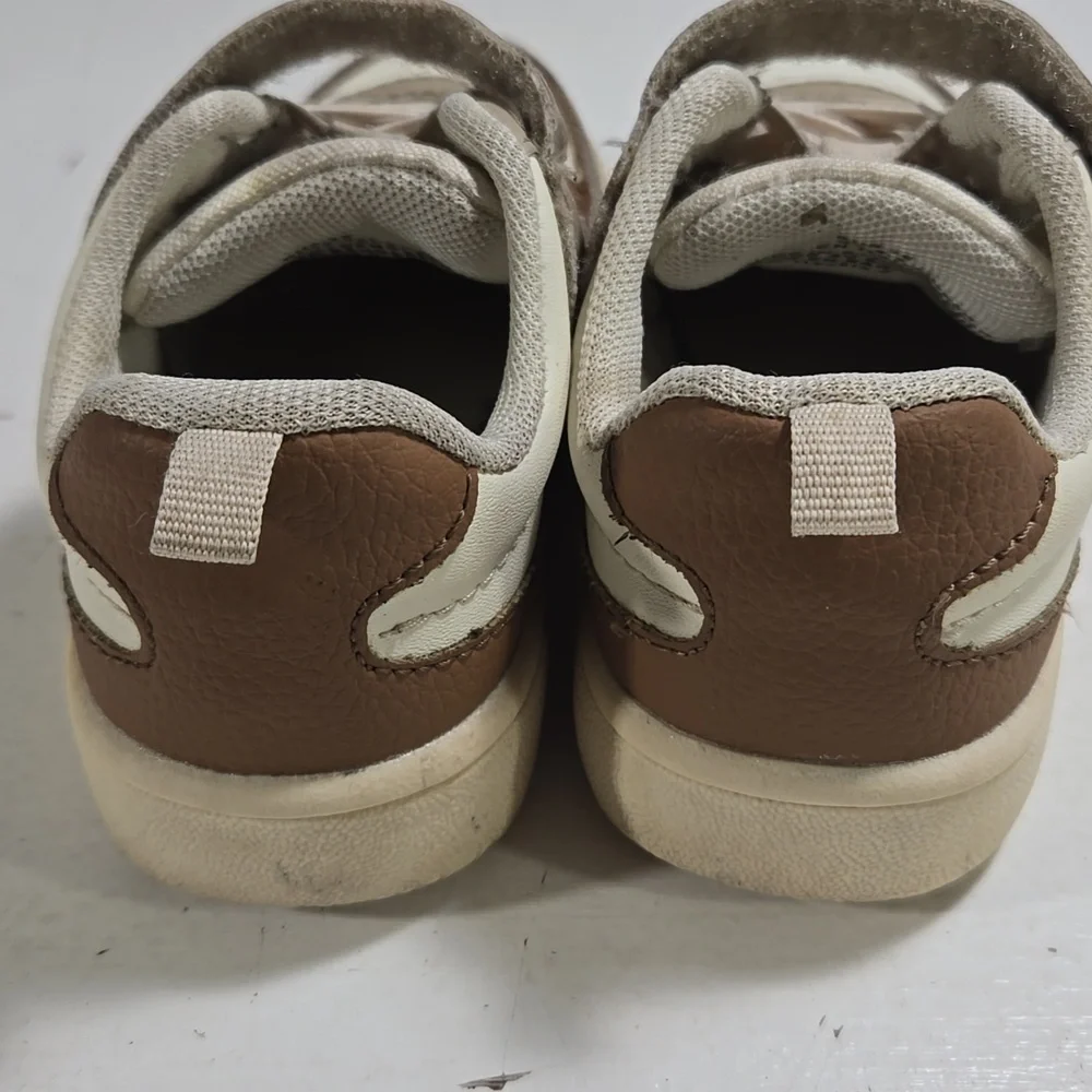 H&M Kids Tan Loafers and Cream & Tan Sneakers size 8 25
